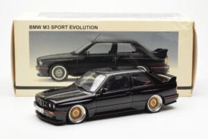 BMW M3 E30 Sport Evolution Juodas Custom Wheels AUTOart 1:18 70562 Metalas - nuotrauka 8 iš 8