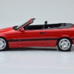 BMW M3 E36 Kabrioletas Raudonas Otto 1:18 - image 3 of 6
