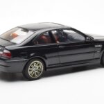 BMW M3 E46 Juodas AUTOart 1:18 - image 3 of 8