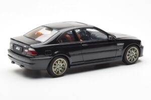 BMW M3 E46 Juodas AUTOart 1:18 70541 Metalas - nuotrauka 3 iš 8