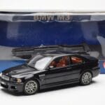 BMW M3 E46 Juodas AUTOart 1:18 - image 8 of 8