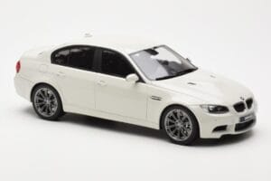 BMW M3 E90 Sedanas Baltas GT Spirit 1:18 GT053 Derva - nuotrauka 4 iš 6