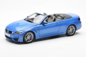 BMW M4 F83 Kabrioletas Yas Marina Mėlynas Paragon 1:18