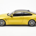BMW M4 F82 Austin Geltonas Metallic Paragon 1:18 - image 4 of 8
