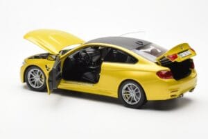 BMW M4 F82 Austin Geltonas Metallic Paragon 1:18 80432339606 Metalas - nuotrauka 5 iš 8