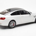 BMW M4 F82 Frozen Brilliant Baltas Paragon 1:18 - image 3 of 8