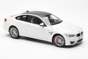 BMW M4 F82 Frozen Brilliant Baltas Paragon 1:18 PA-97101 Metalas - nuotrauka 6 iš 8