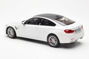 BMW M4 F82 Frozen Brilliant Baltas Paragon 1:18 PA-97101 Metalas - nuotrauka 7 iš 8