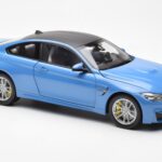 BMW M4 F82 Yas Marina Mėlynas Paragon 1:18 - image 6 of 8