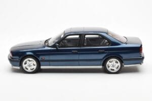 BMW M5 E34 Mėlynas Metallic Otto 1:18 OT576 Derva - nuotrauka 3 iš 6