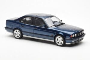 BMW M5 E34 Mėlynas Metallic Otto 1:18 OT576 Derva - nuotrauka 4 iš 6