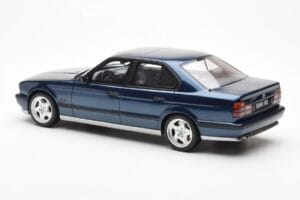 BMW M5 E34 Mėlynas Metallic Otto 1:18 OT576 Derva - nuotrauka 5 iš 6