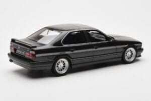 BMW M5 E34 Hartge H5 V12 Diamond Juodas Metallic Otto 1:18 OT362 Derva - nuotrauka 2 iš 6