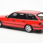 BMW M5 E34 Touring Raudonas Otto 1:18 - image 5 of 6