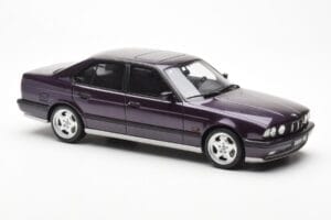 BMW M5 E34 Violetinis Otto 1:18 OT106 Derva - nuotrauka 4 iš 6