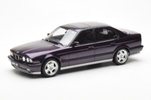 BMW M5 E34 Violetinis Otto 1:18