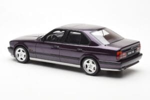 BMW M5 E34 Violetinis Otto 1:18 OT106 Derva - nuotrauka 5 iš 6
