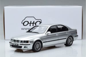 BMW M5 E39 Sidabrinis Otto 1:18 OT747B Derva - nuotrauka 7 iš 7