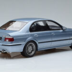BMW M5 E39 Silverwater Mėlynas Otto 1:18 - image 2 of 6