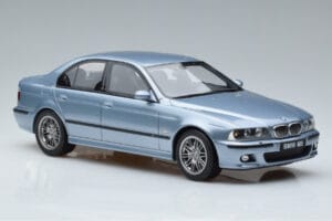 BMW M5 E39 Silverwater Mėlynas Otto 1:18 OT554 Derva - nuotrauka 4 iš 6