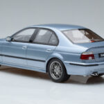 BMW M5 E39 Silverwater Mėlynas Otto 1:18 - image 5 of 6