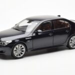 BMW M5 E60 Carbon Juodas Kyosho 1:18