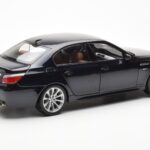 BMW M5 E60 Carbon Juodas Kyosho 1:18 - image 3 of 8