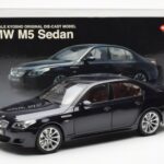 BMW M5 E60 Carbon Juodas Kyosho 1:18 - image 8 of 8