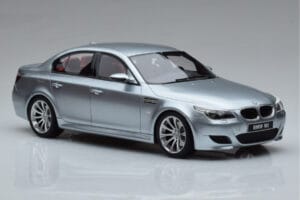 BMW M5 E60 Sidabrinis Otto 1:18 OT426 Derva - nuotrauka 4 iš 6