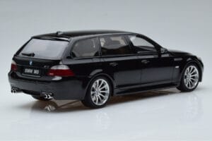 BMW M5 E61 Touring Juodas Otto 1:18 OT1020 Derva - nuotrauka 2 iš 6