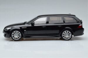 BMW M5 E61 Touring Juodas Otto 1:18 OT1020 Derva - nuotrauka 3 iš 6