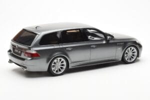 BMW M5 E61 Touring Pilkas Otto 1:18 OT189 Derva - nuotrauka 2 iš 6