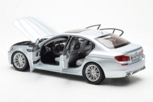 BMW M5 F10 Silverstone Sidabrinis Paragon 1:18 80432186353 Metalas - nuotrauka 5 iš 8