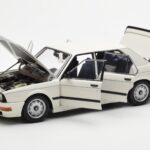 BMW M535i E28 Alpine Baltas AUTOart 1:18 - image 2 of 10
