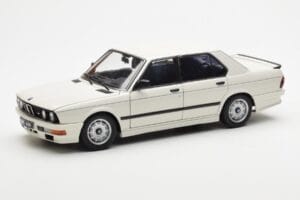 BMW M535i E28 Alpine Baltas AUTOart 1:18