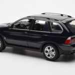 BMW X5 4.4i E53 Tamsiai Mėlynas Kyosho 1:18 - image 7 of 8