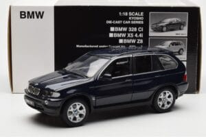 BMW X5 4.4i E53 Tamsiai Mėlynas Kyosho 1:18 08521DB Metalas - nuotrauka 8 iš 8