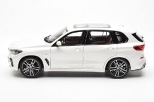 BMW X5 G05 Baltas Paragon 1:18 80432450996 Metalas - nuotrauka 4 iš 8