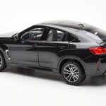 BMW X6 M F86 Sapphire Juodas Metallic Norev 1:18 - image 7 of 8