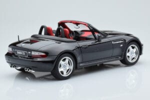 BMW Z3 M E36/7 Roadster Juodas Otto 1:18 OT1016 Derva - nuotrauka 2 iš 5