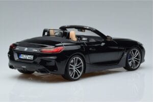BMW Z4 G29 Juodas Metalinis Norev 1:18 183272 Metalas - nuotrauka 3 iš 7