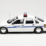 Chevrolet Caprice Cheyenne Policija UT Models 1:18 - image 3 of 6