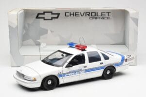 Chevrolet Caprice Sebring Policija UT Models 1:18 21029 Metalas - nuotrauka 6 iš 6
