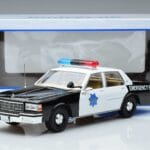Chevrolet Caprice San Francisco Police Department MCG 1:18 MCG18389 Metalas - image 6 of 6