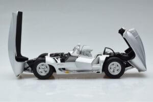 Chevrolet Corvette C1 Stingray Concept AUTOart 1:18 71000 Metalas - nuotrauka 4 iš 8