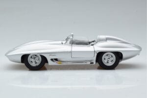 Chevrolet Corvette C1 Stingray Concept AUTOart 1:18 71000 Metalas - nuotrauka 5 iš 8