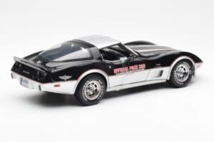 Chevrolet Corvette C3 Pace Car Indianapolis 500 1978 UT Models 1:18 21070 Metalas - nuotrauka 2 iš 6