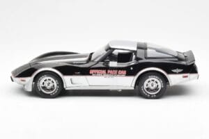 Chevrolet Corvette C3 Pace Car Indianapolis 500 1978 UT Models 1:18 21070 Metalas - nuotrauka 3 iš 6