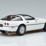 Chevrolet Corvette C4 Baltas AUTOart 1:18 71243 Metalas - image 3 of 8