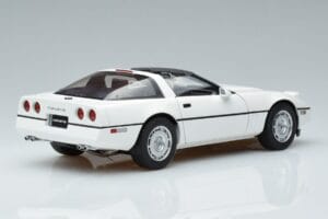 Chevrolet Corvette C4 Baltas AUTOart 1:18 71243 Metalas - nuotrauka 3 iš 8